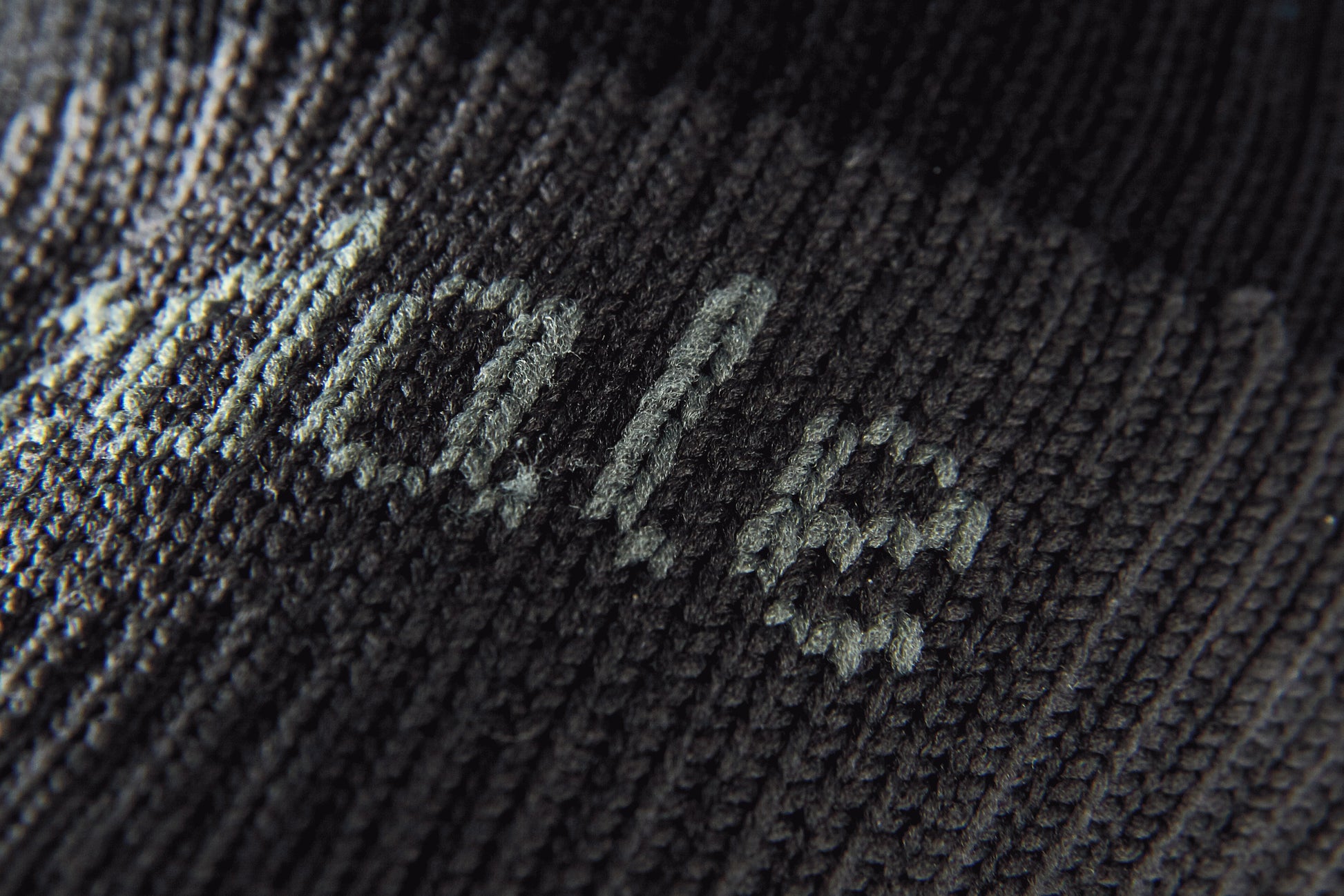 62745