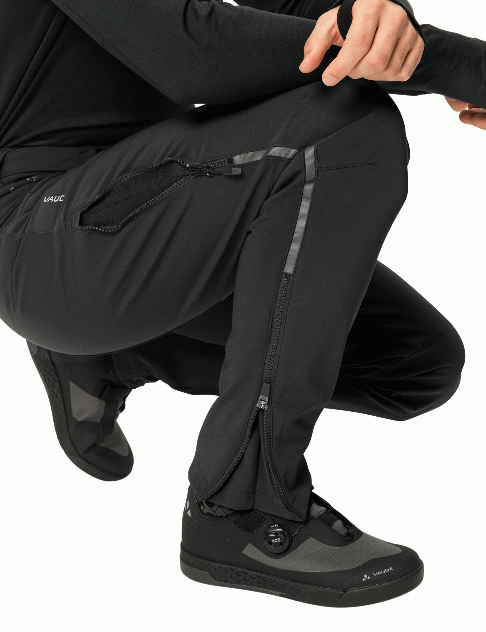 56809